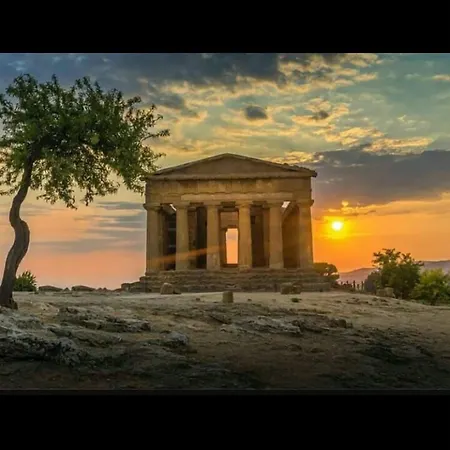 La Passeggiata Di Girgenti